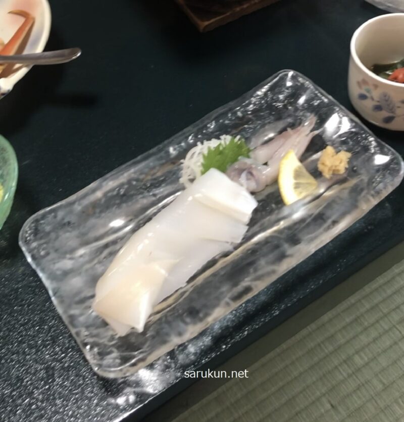 料理旅館平成のイカの刺身