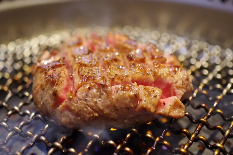 一人焼肉を楽しむ