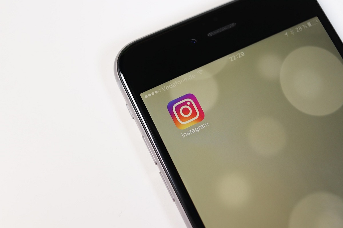 インスタでストーリーズを見る