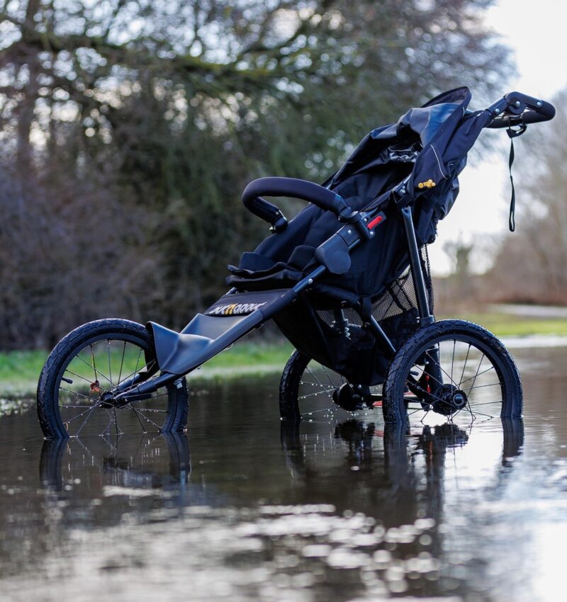 雨の日のベビーカー